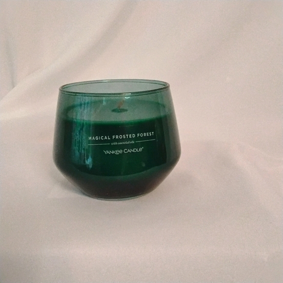 COPY - Yankee Candle Studio Collection Merry Berry and Balsam & Cedar - Picture 4 of 5